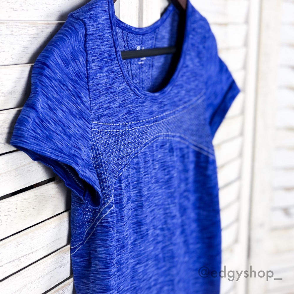 Gap | Fit Motion Crew Tee Athletic Seamless - Picture 2 of 7